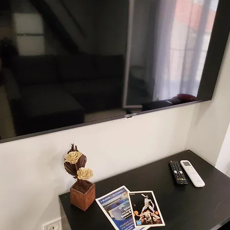 Loft Apartment *